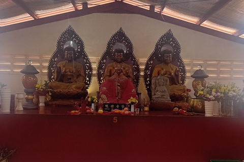 Jakarta: Guided City Tour by Tuk Tuk, Train, and Boat