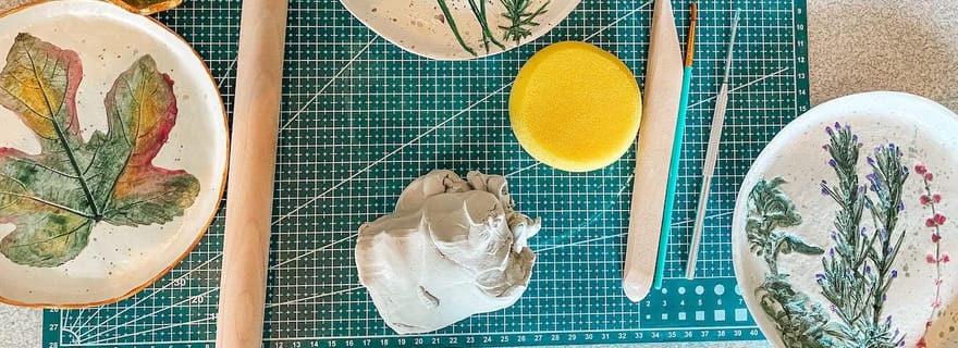 Karpathos : atelier d'argile botanique et poterie dans un vignoble