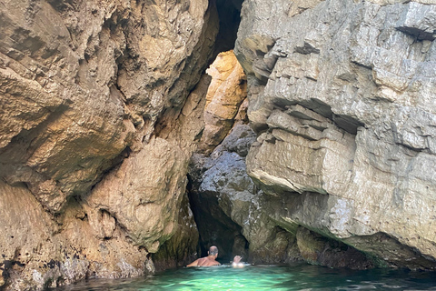 Dubrovnik: private Elaphiti Islands Boat Tour with Bar