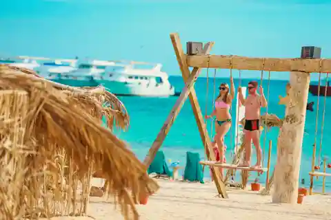 Da Hurghada: Crociera di snorkeling sull'isola di Nemo con pranzo