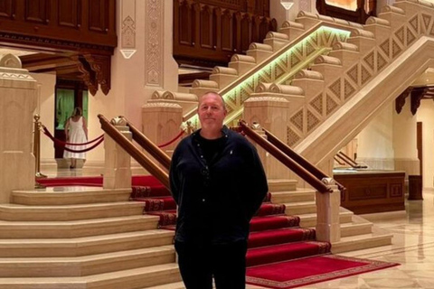 Muscat: City Highlights Tour with Grand Mosque & Souq Shared