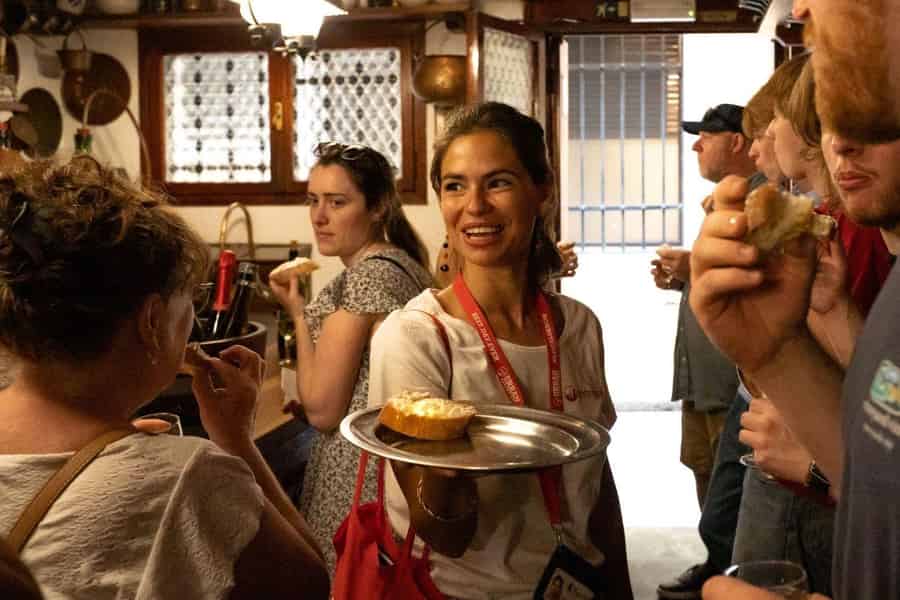 Venedig: Iss wie ein Einheimischer – Foodtour mit Wein & Spritz. Foto: GetYourGuide