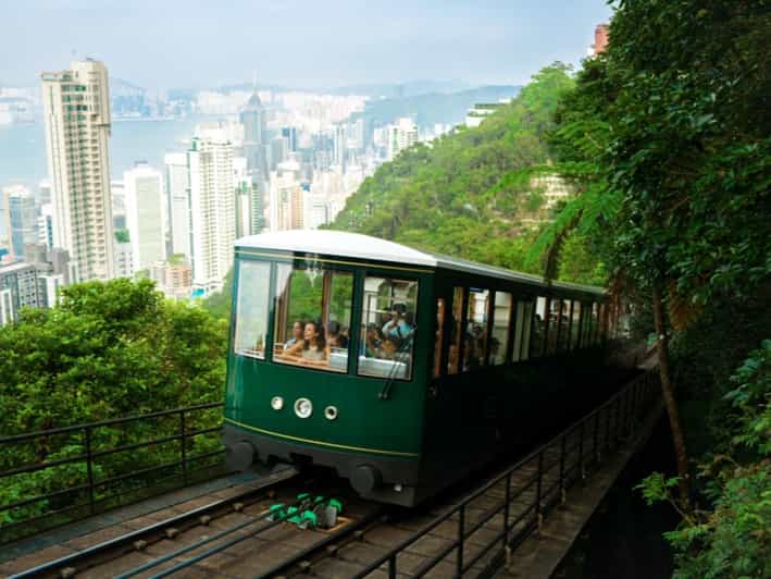 Hong Kong: passeio a pé à noite, passeio de elétrico e Victoria Peak
