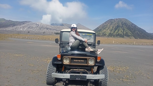 Bromo Tour Volcano & Colorful Village Tour