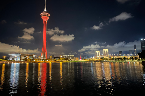 Macau: Cotai Strip Night Tour with Optional Experiences