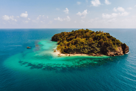 Phuket: Phi Phi, Maya Bay & Bamboo Island by Speed Catamaran