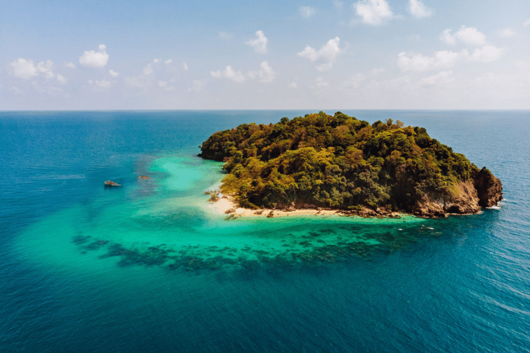 Phuket: Phi Phi, Maya Bay & Bamboo Island by Speed Catamaran