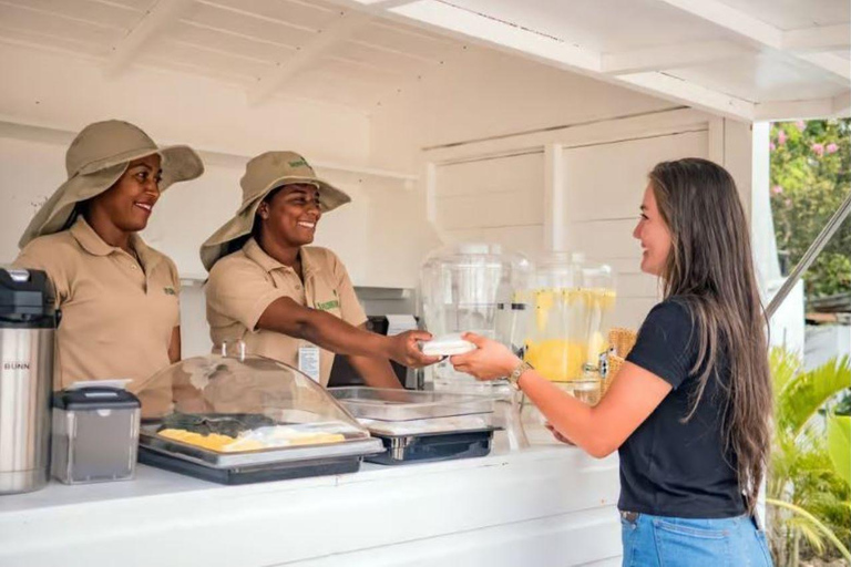 Punta Cana: Xploration Animal Park Entry with Activities