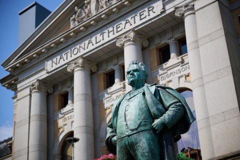 Oslo Old Town Country History Private Guided Walking Tour 2-hour: Old Town Tour