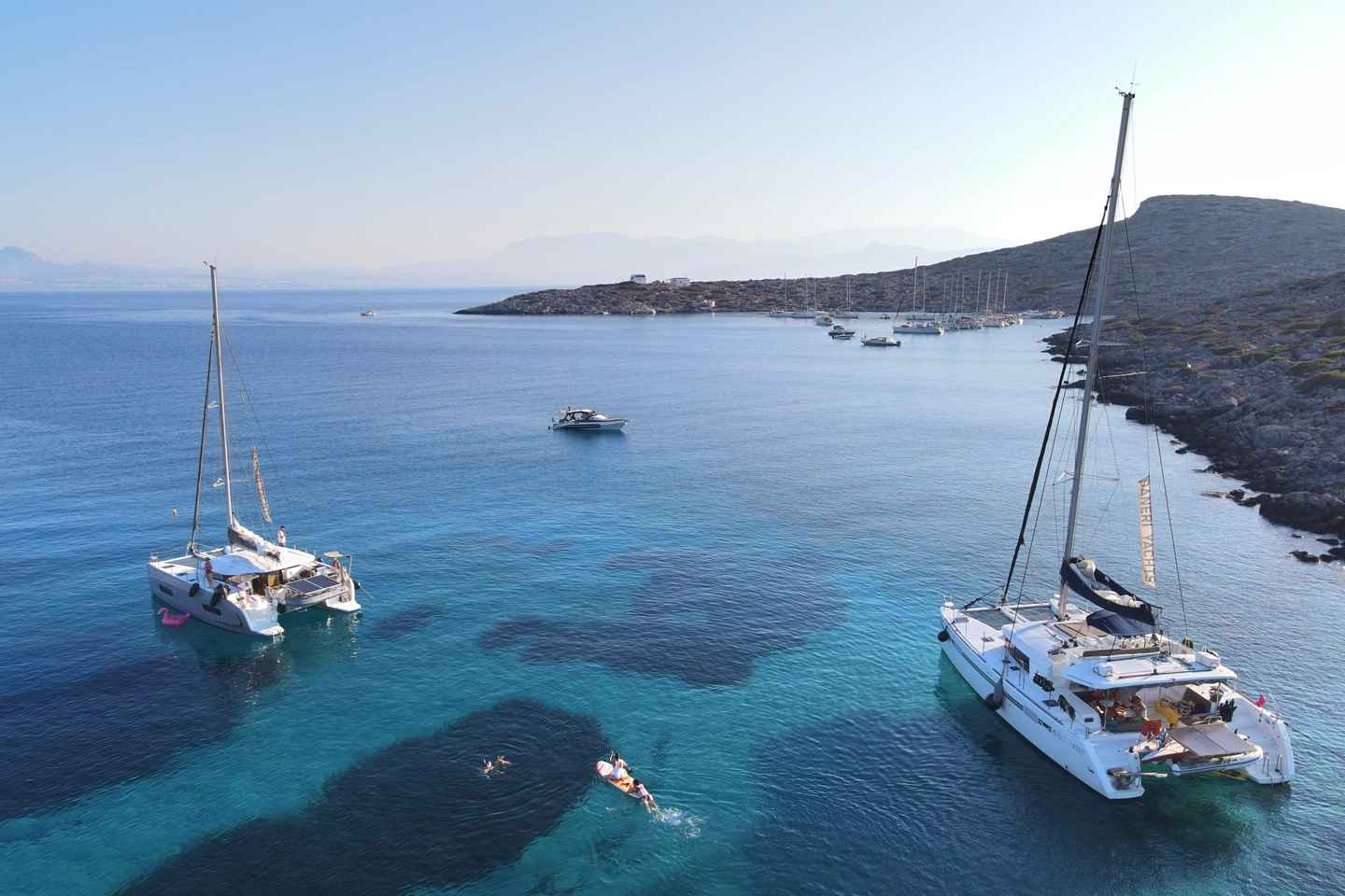 Heraklion: Sunset Catamaran to Dia with Prosecco & Snacks