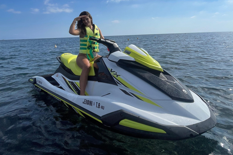 Santorini: Alquiler Jet Ski Santorini 130hp 30 minutosSantorini: Alquiler de motos acuáticas