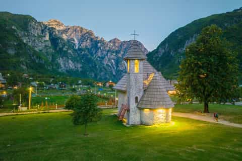 おすすめアルバニア・アルプス観光スポット | ゲットユアガイド