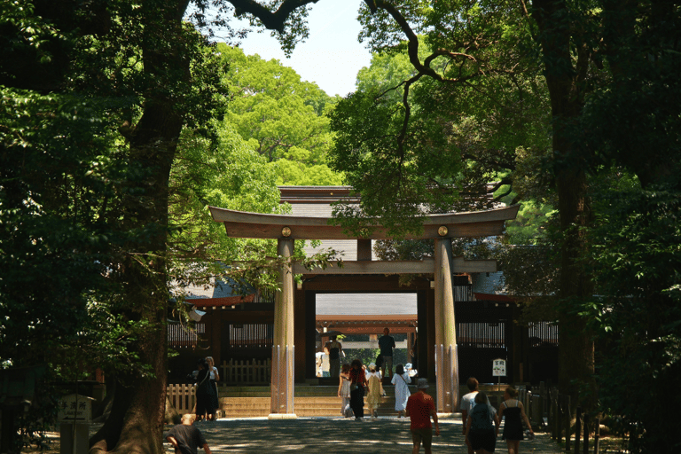Tokio: wandeltour langs de hoogtepunten van Harajuku en Meiji JinguTijdreizen in Tokio: popcultuur in Harajuku en het Meiji Jingu-heiligdom