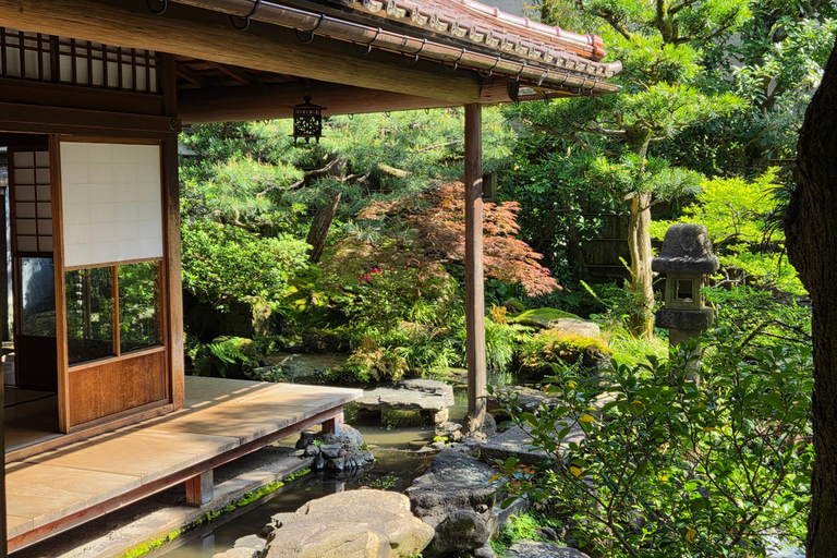 Kanazawa: Samurai Castle and Warrior District Walking Tour