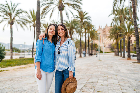 Palma: Old Town & Waterfront Private Photoshoot Ultimate: 50 photos + cinematic video reel | 90 mins