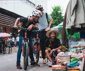 Bangkok: Bike and Food Tour