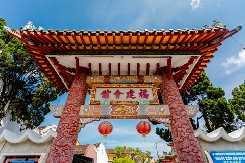 Hoi An Bites Food Tour with 15+ Tastings