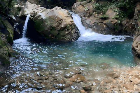 Guangzhou: Ziyun Valley Trekking Day Trip with Ferry Ride