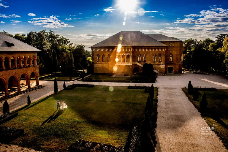 Bucharest: Bison Reserve and Mogoșoaia Palace Small Group