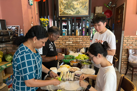 Privétour met kookles en vrouwelijke gids in Ho Chi Minh