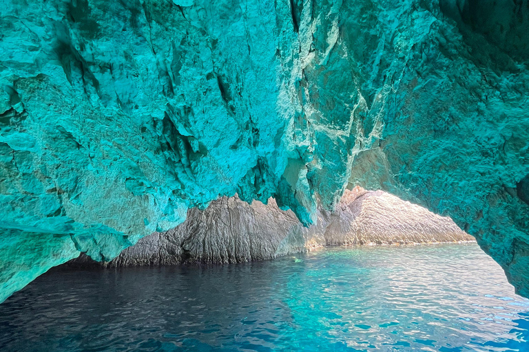 Tour de día completo a la Playa del Naufragio, Mirador y Cuevas Azules