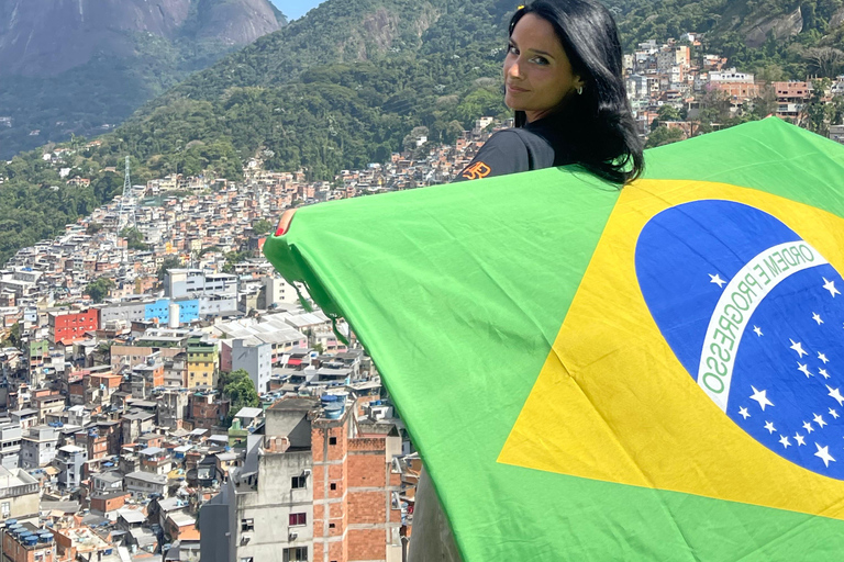 Rio: Rocinha Favela Tour with Local Guide & Capoeira