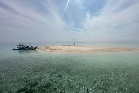 Lombok: Pink Beach and Snorkeling Trip With Lunch Lombok: Pink Beach and Snorkeling Trip With Lunch