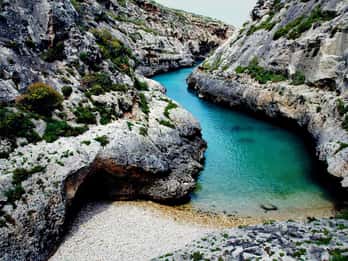 Tour costero de medio día por la isla de Gozo (natación y relax)