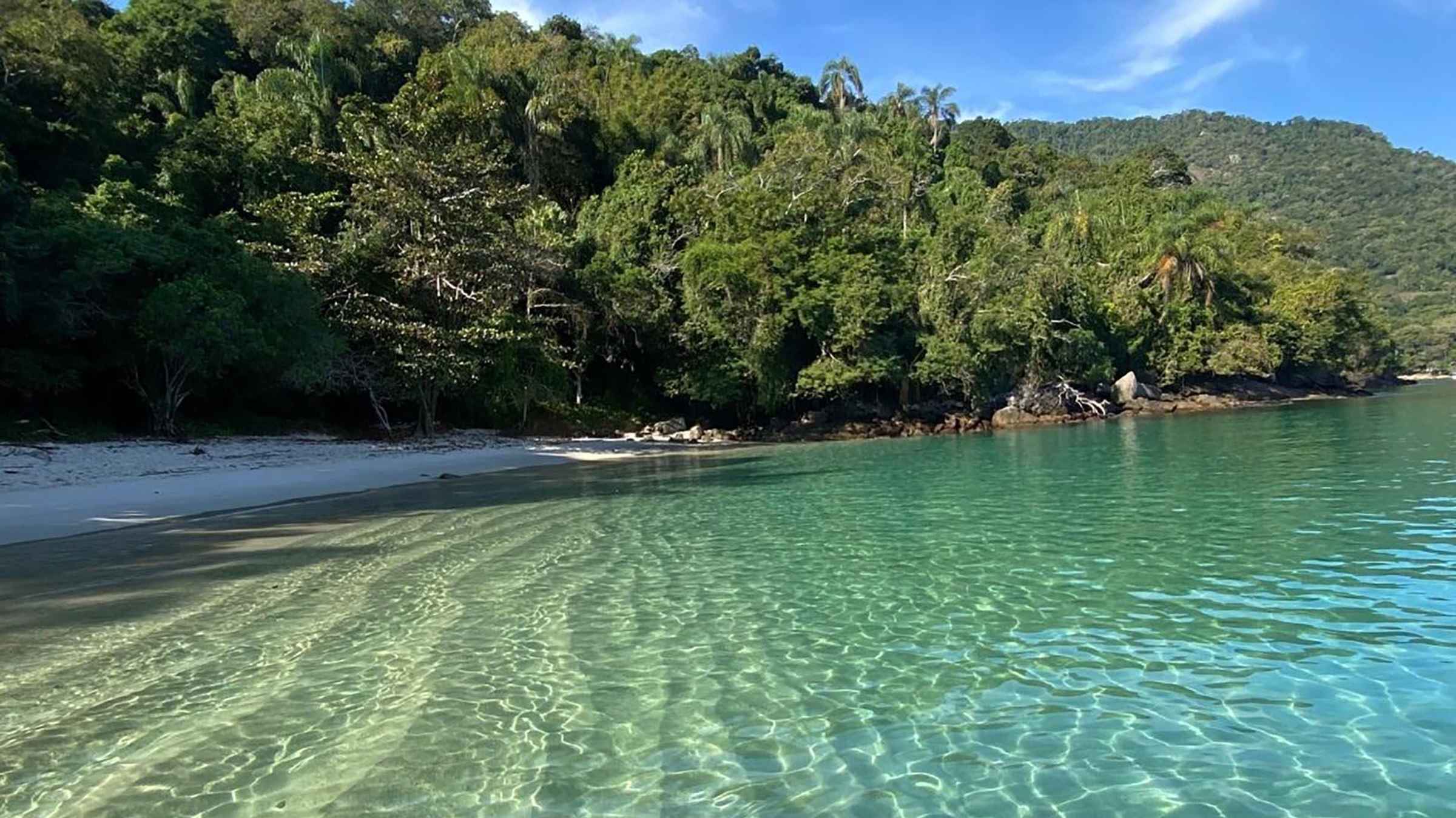 Passeio de lancha – Lagoa Azul em Angra dos Reis5 horas4.6