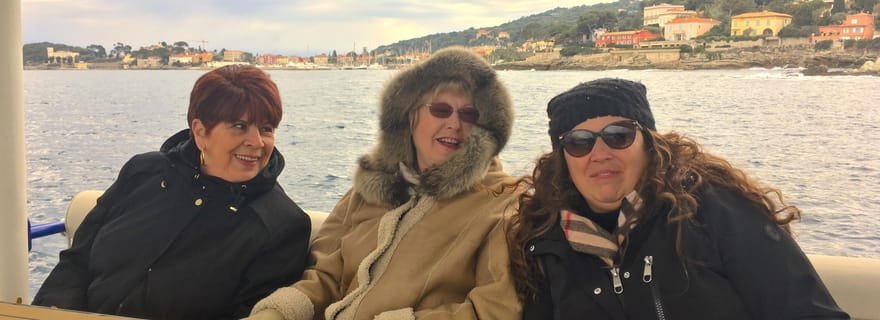 Nice : Croisière privée en bateau solaire sur la Côte d'Azur