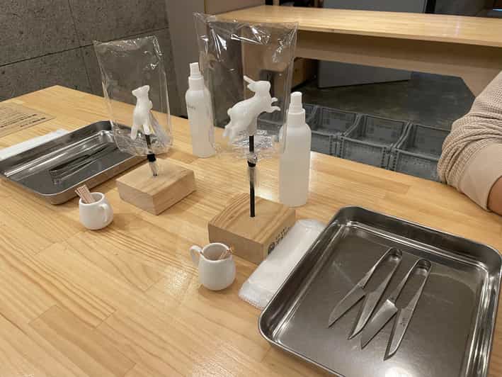 Tokyo: Asakusa Traditional Candy Sculpture making experience