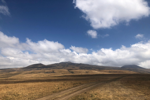 Yerevan: Mount Aragats South Summit Private Hiking Tour