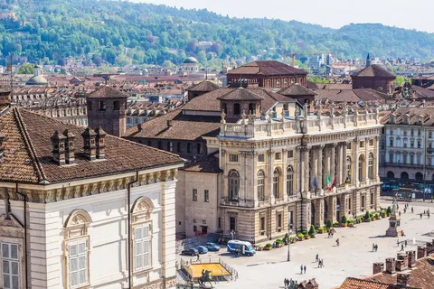 Turin: 2-hour Best Intro Walking Tour with a Local
