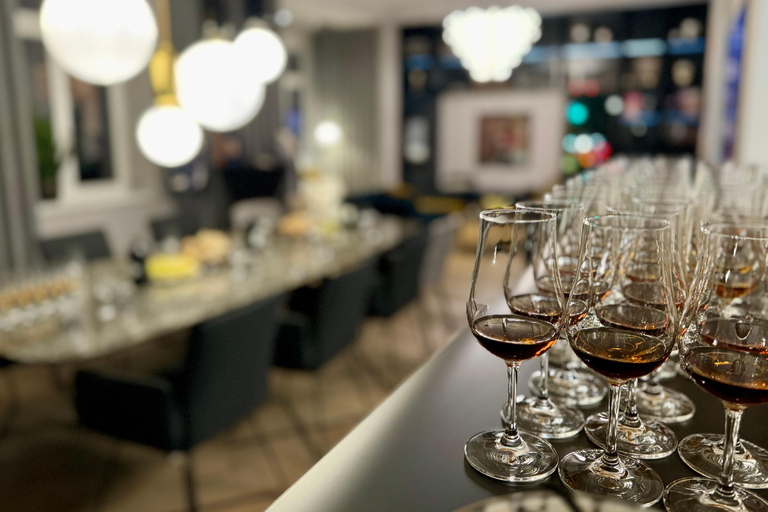 Dresden: Whisky Tasting Experience with Expert Guidance