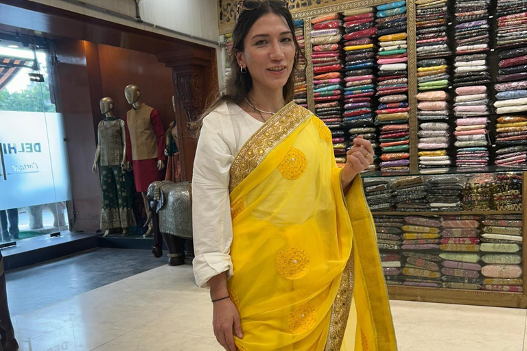 Delhi: Custom Shopping Tour Half /Full Day With Female Guide Delhi: Half-Day Trusted & Authentic Luxury Shopping Tour