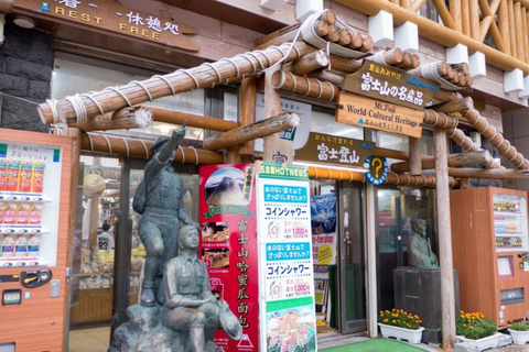 Tour zur fünften Station des Fuji und zum ThermalbadFuji-Ausflug ab Tokyo Station, Abfahrt um 7:30 Uhr