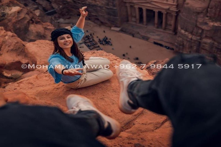 Amman: 2-Day VIP Wadi Rum Martian Tent & 4*4 & Petra Tour