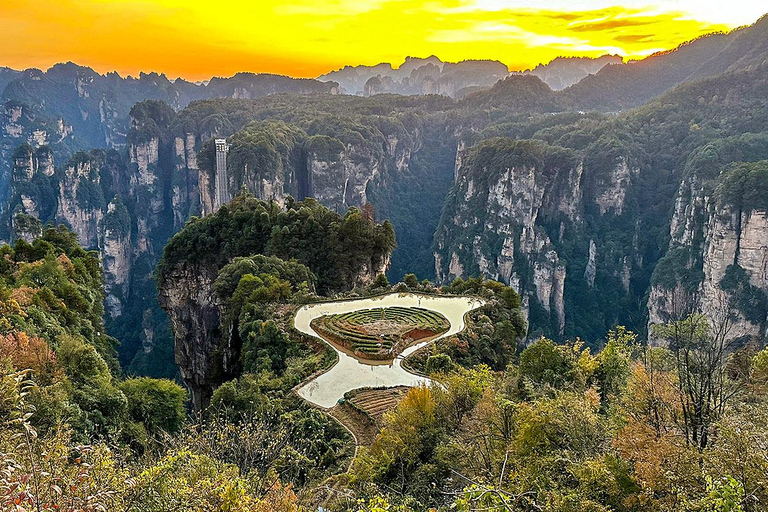 Zhangjiajie: Helicopter Flight over Avatar Mountains Sanguansi Helicopter Flight Experience Route A