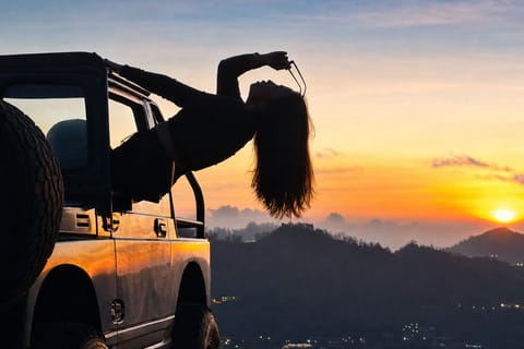 Bali: Mount Batur Shared Sunset Jeep and Natural Hot Springs