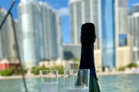 Miami: Private Yacht Cruise with Captain and Soft Drinks