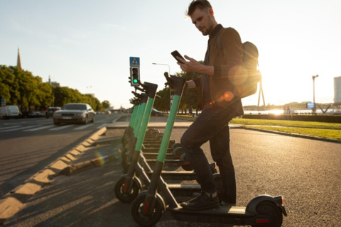 Warsaw: Bolt Tourist passes for e-scootersBolt Warsaw: 24-hour validity Tourist Day Pass