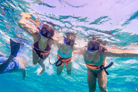 Cancun: Isla Mujeres Premium Catamaran Half-Day Tour