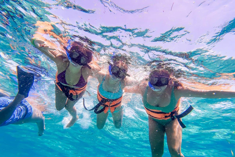 Cancun: Isla Mujeres Premium Catamaran Half-Day Tour