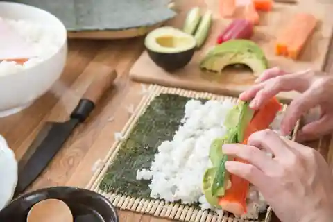 Austin : Sushi Making Class At a Sake Bar