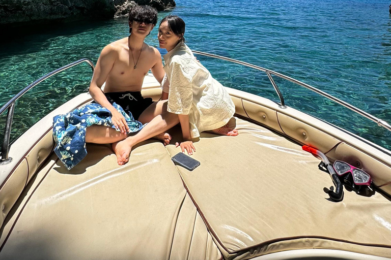 赞特私人游轮海龟岛、凯里洞穴和米兹特雷斯