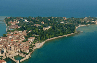 Sirmione und Verona: Private geführte Tour von Mailand aus.