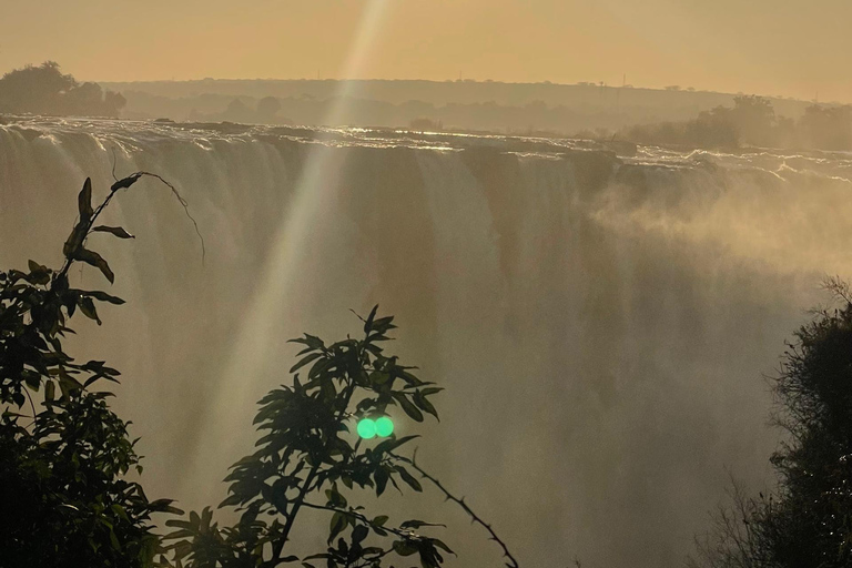 Cataratas Victoria: tour privado al amanecer con desayuno en el mirador