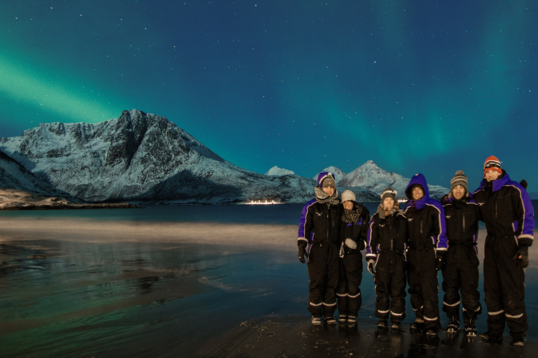 Tromsø : Excursion aux aurores boréales avec dîner et boissons chaudesTromsø : Visite des aurores boréales avec dîner et boissons chaudes