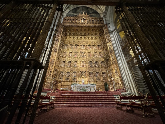 Seville 3 in 1 Tour: Cathedral, Giralda and Santa Cruz Quarter