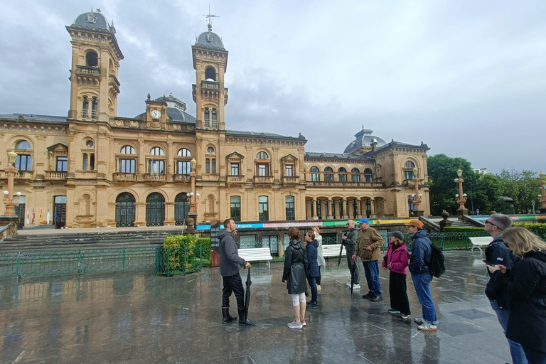 San Sebastián: Historic Center Walking Tour with Local Guide San Sebastián: Guided Historical Walking Tour